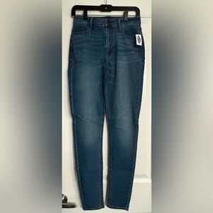 NWT Old Navy, Women’s  Super Skinny Ankle High Rise, Medium Wash